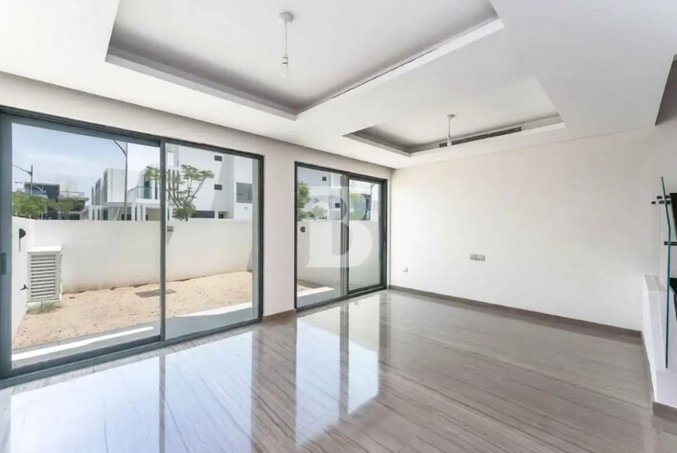 Clean & Premium Exclusive | Brand New | Ready to Move In