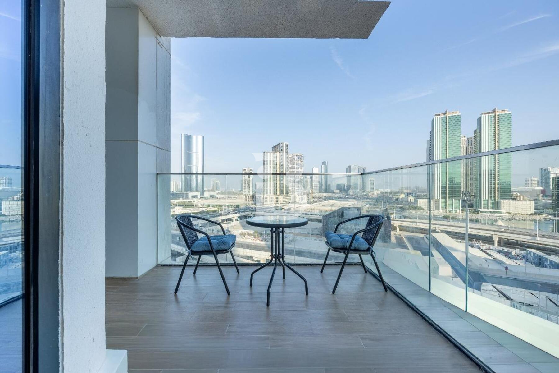 Luxury 1BR | Fully Furnished | Prime Location
