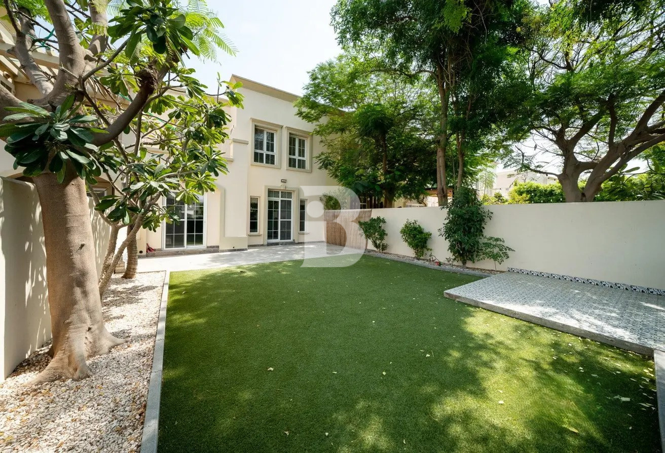 3 Bedroom | Vastu | Upgraded | Lake View