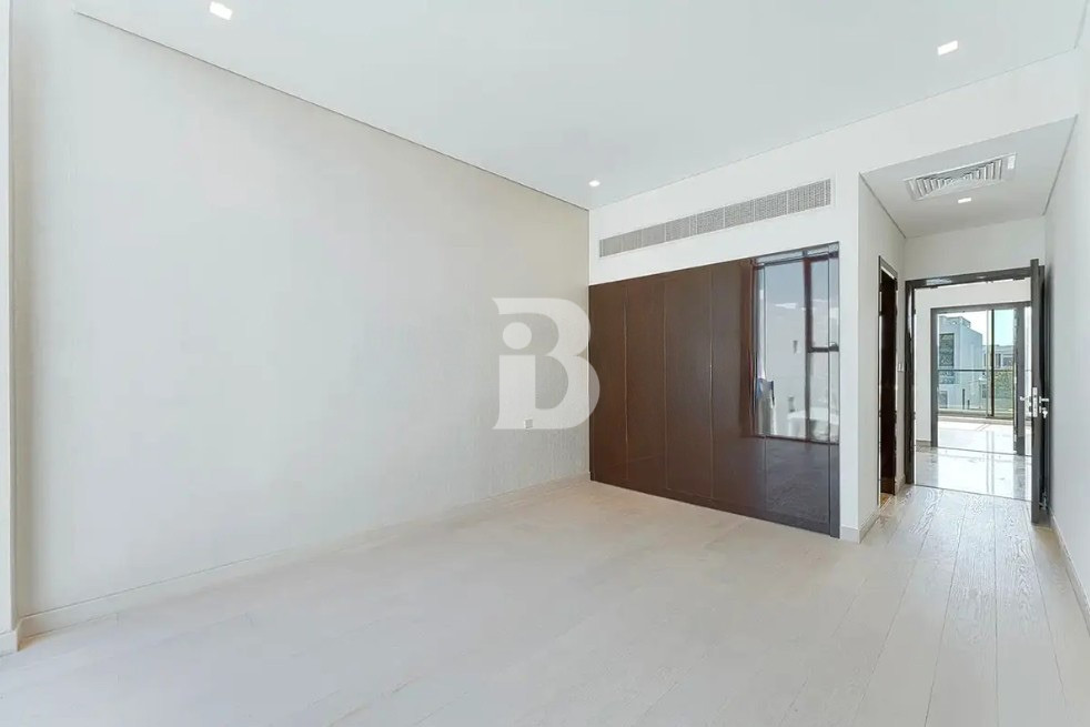 Luxury 4-Bedroom Standalone Villa in DAMAC Hills