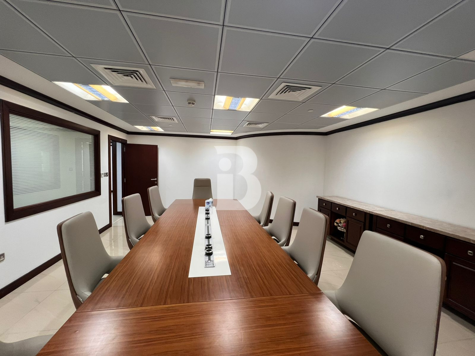 Fully Furnished |Upgraded Interiors|7 Parkings