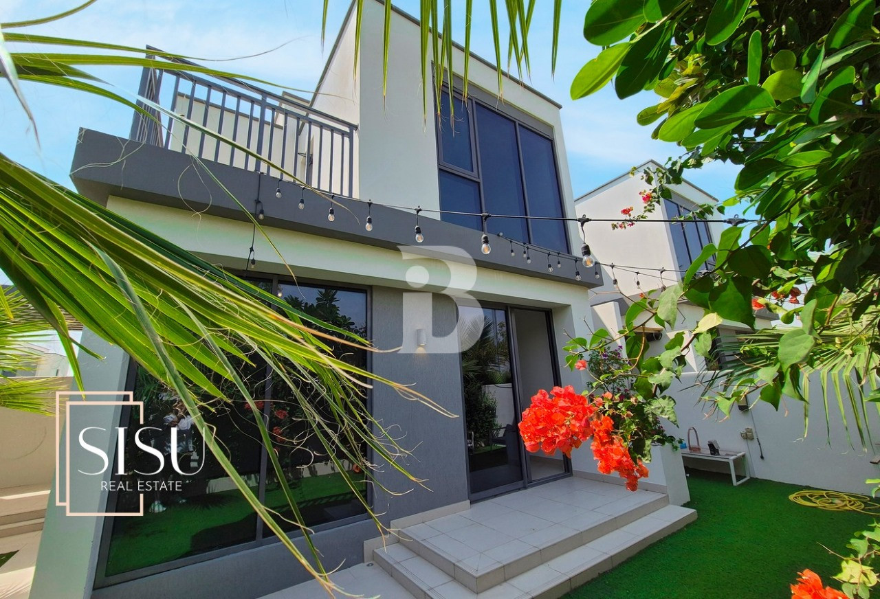 Upgraded E2 Corner| Best Location | Green View