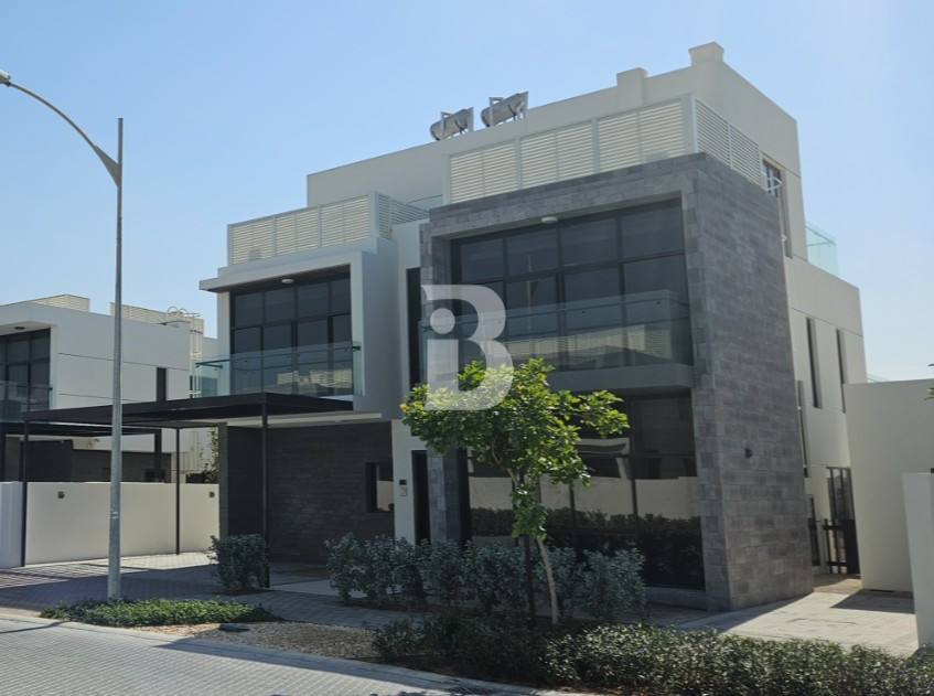 Luxury 5-Bedroom Standalone Villa in DAMAC Hills