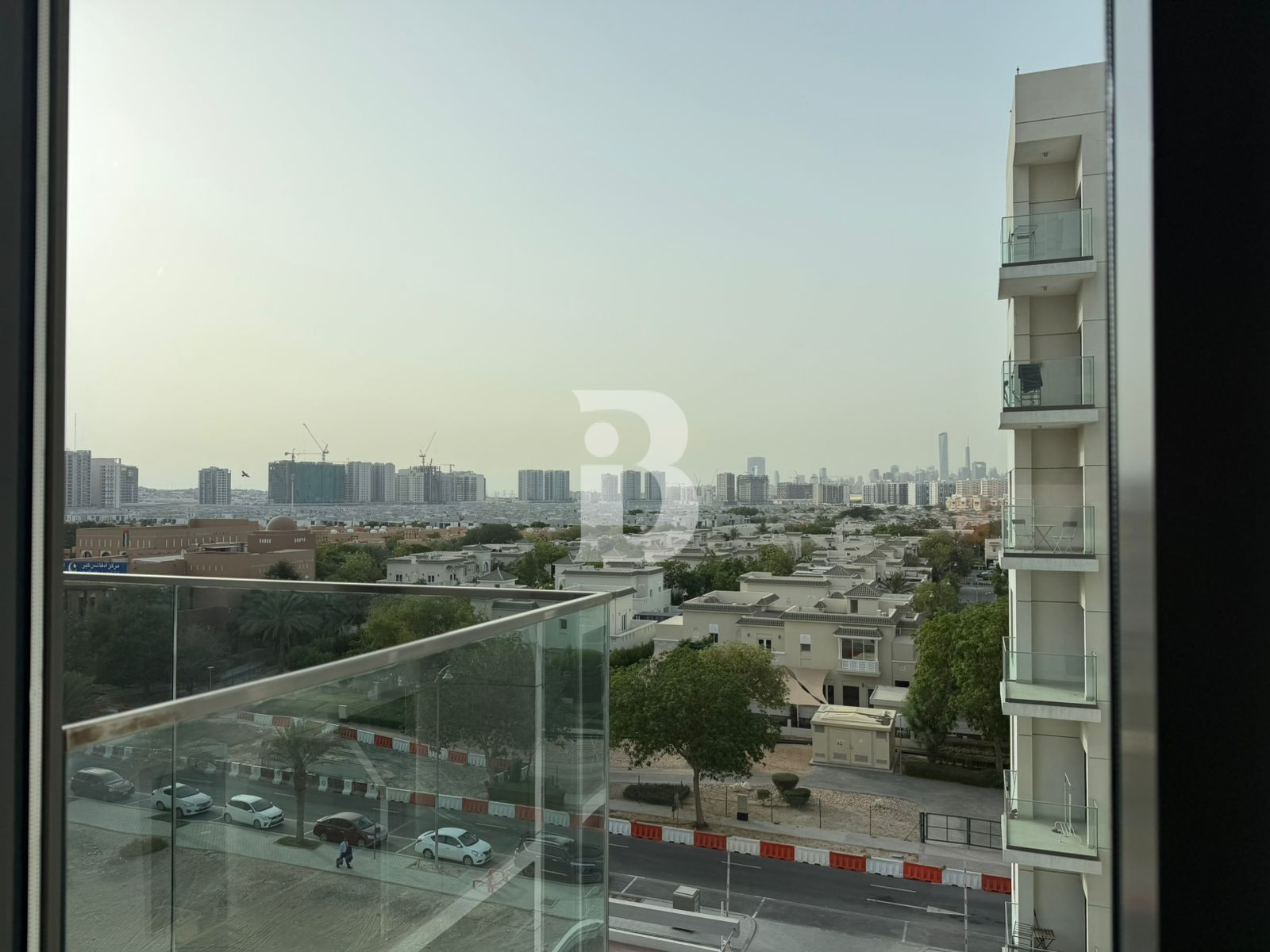 PRICE DROPPED | STYLISH | SPACIOUS