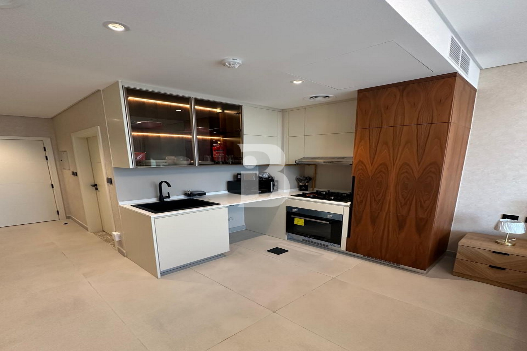 PRICE DROPPED | FURNISHED| NEAR METRO STATION