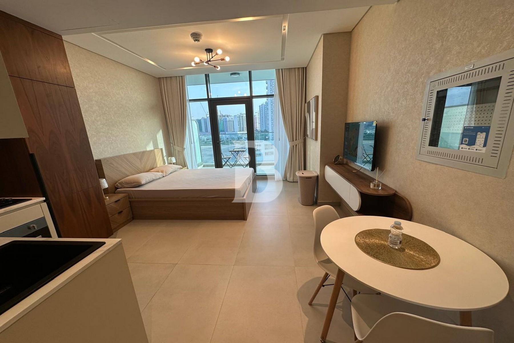 PRICE DROPPED | FURNISHED| NEAR METRO STATION