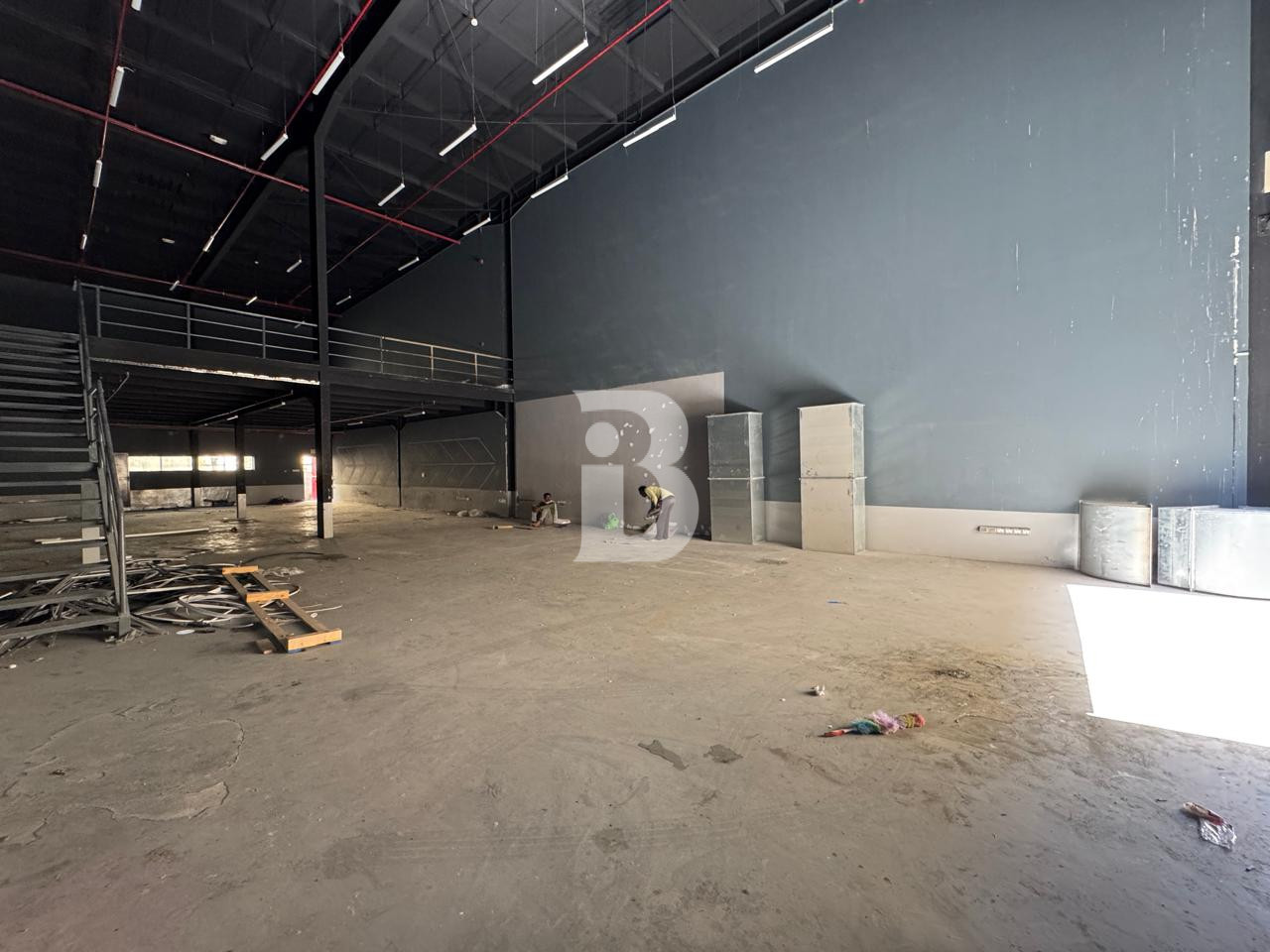 Ready Warehouse | 33KW | DIP 2
