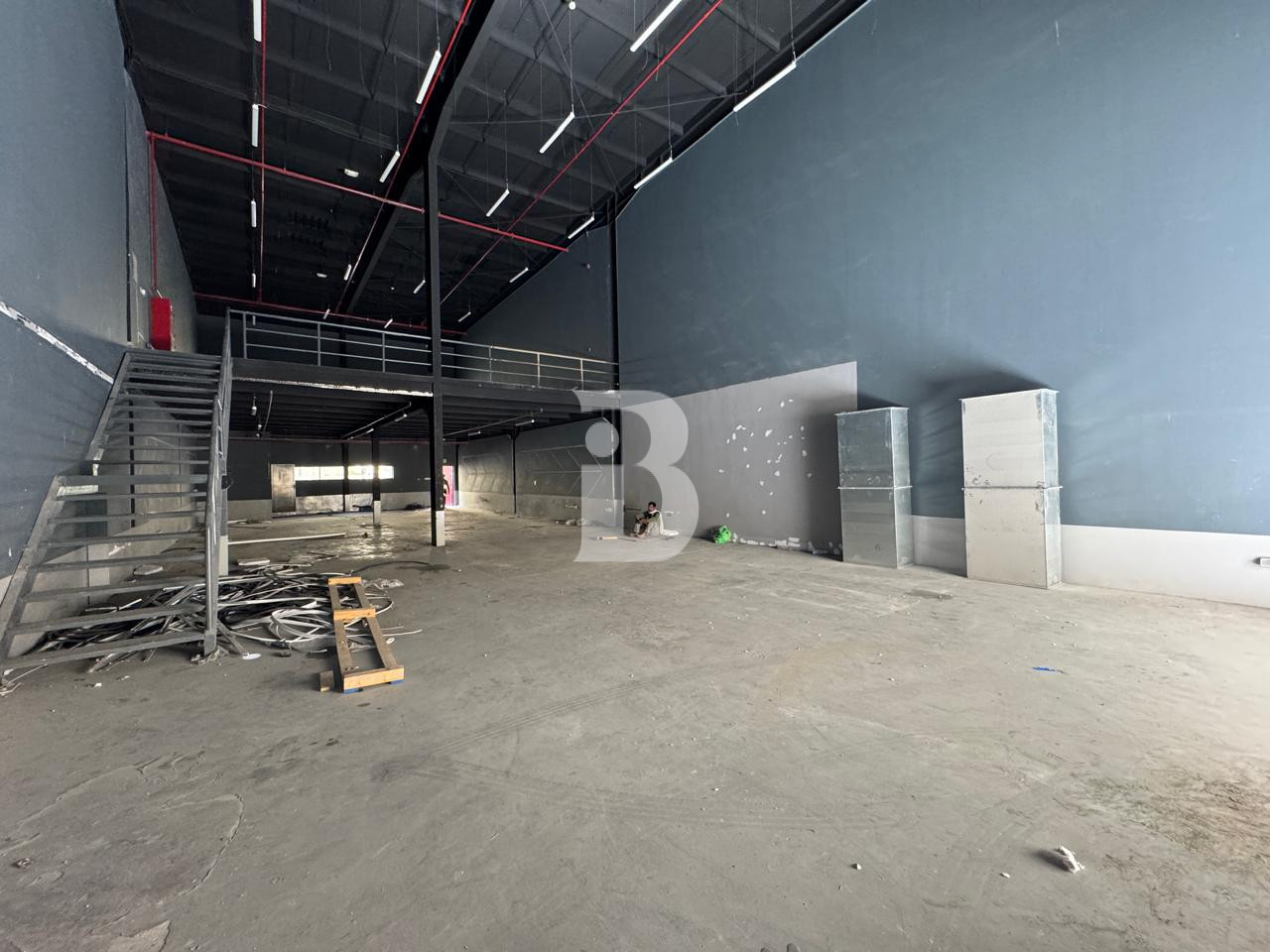 Ready Warehouse | 33KW | DIP 2