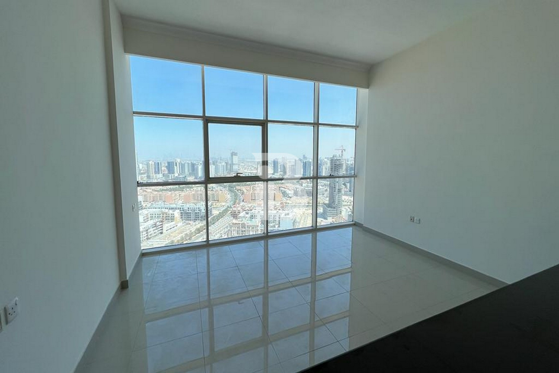 URGENTLY for RENT | Full Glass Windows | JVC