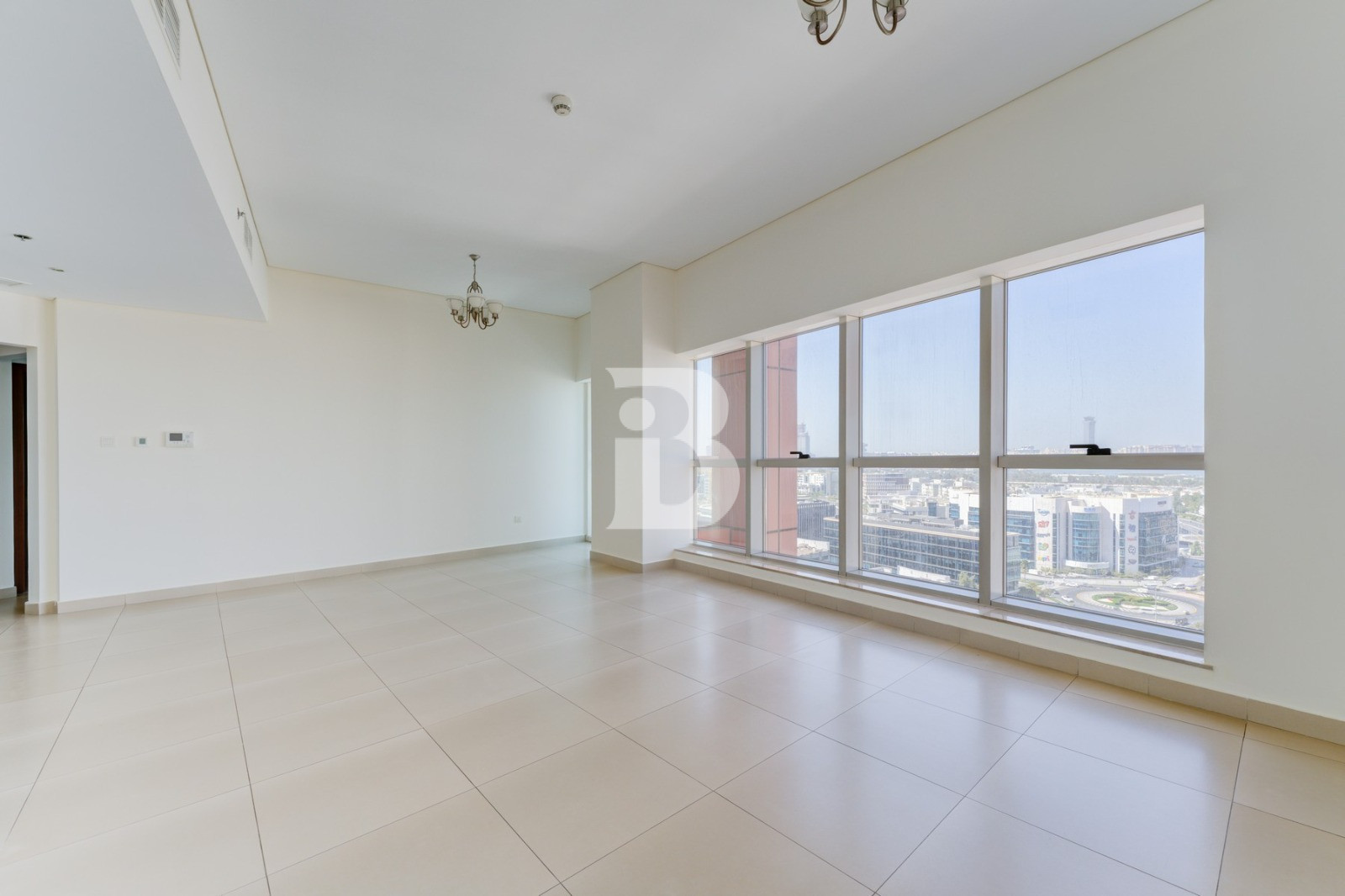 PALM VIEW I RENOVATED I READY TO MOVE