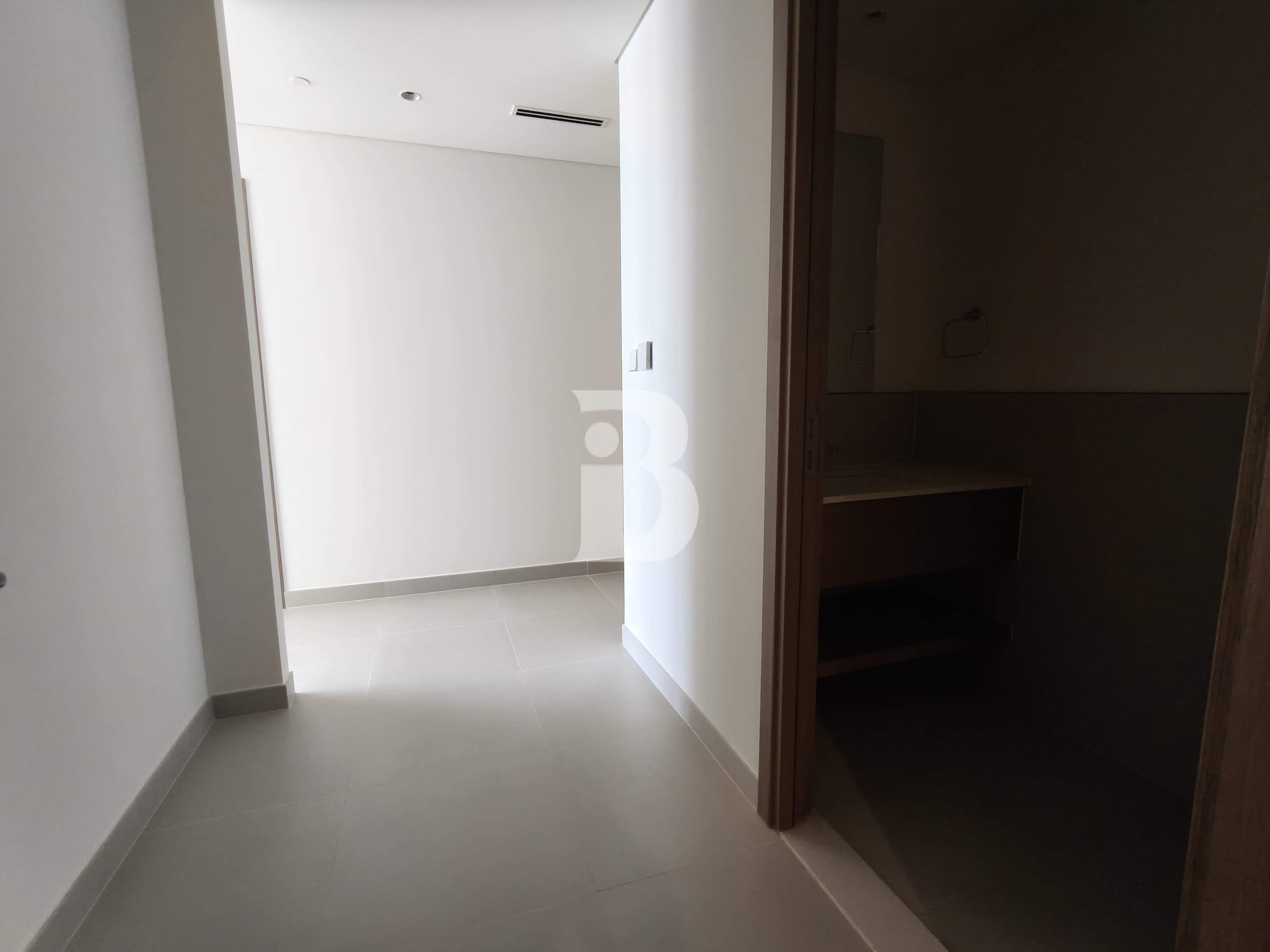 Perfect Layout | Semi Closed Kitchen | Brand New