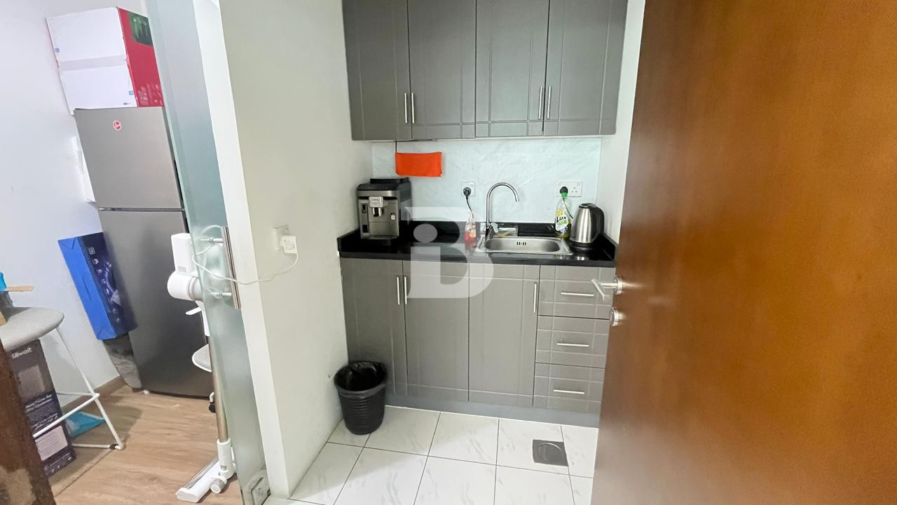 Premium Furnished | Near Metro | Burlington Tower