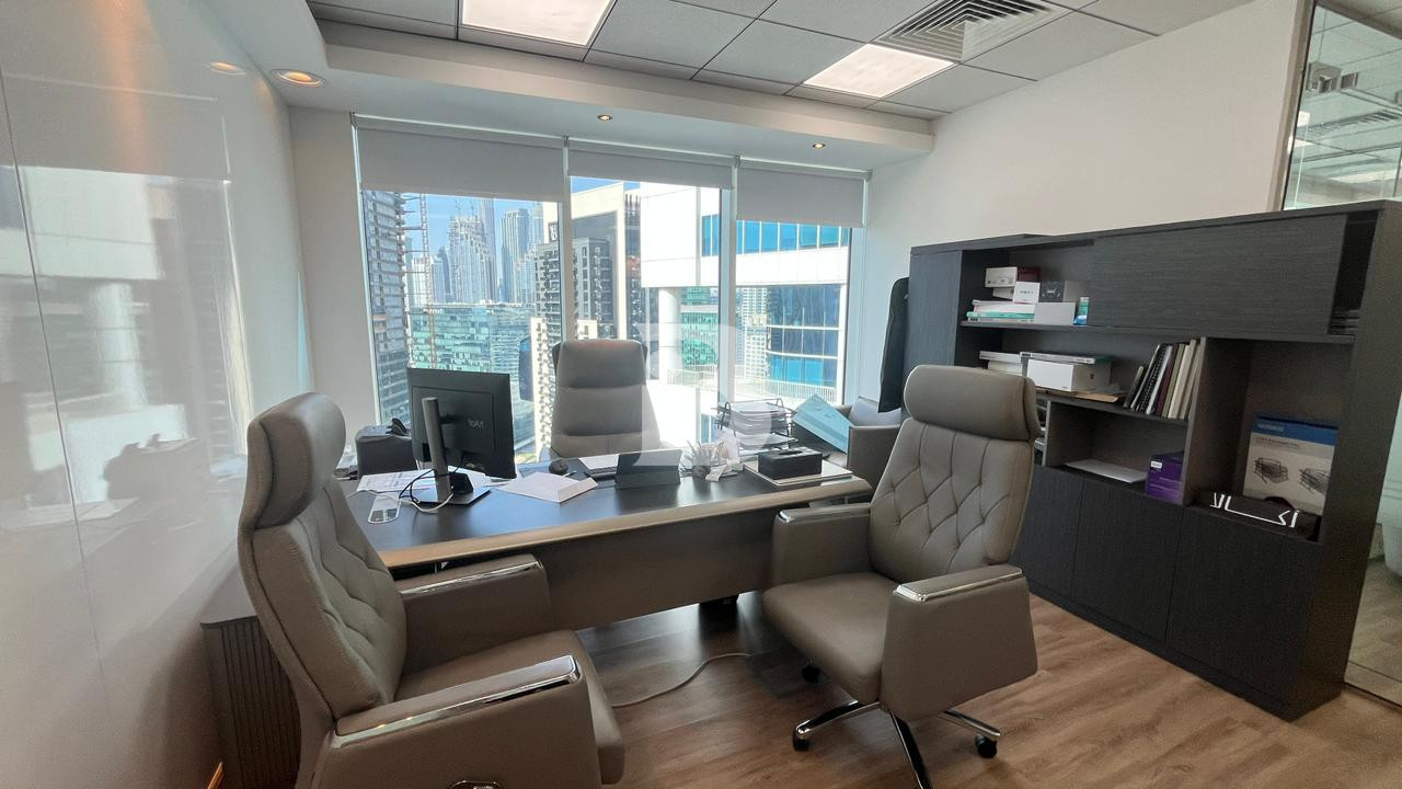 Premium Furnished | Near Metro | Burlington Tower