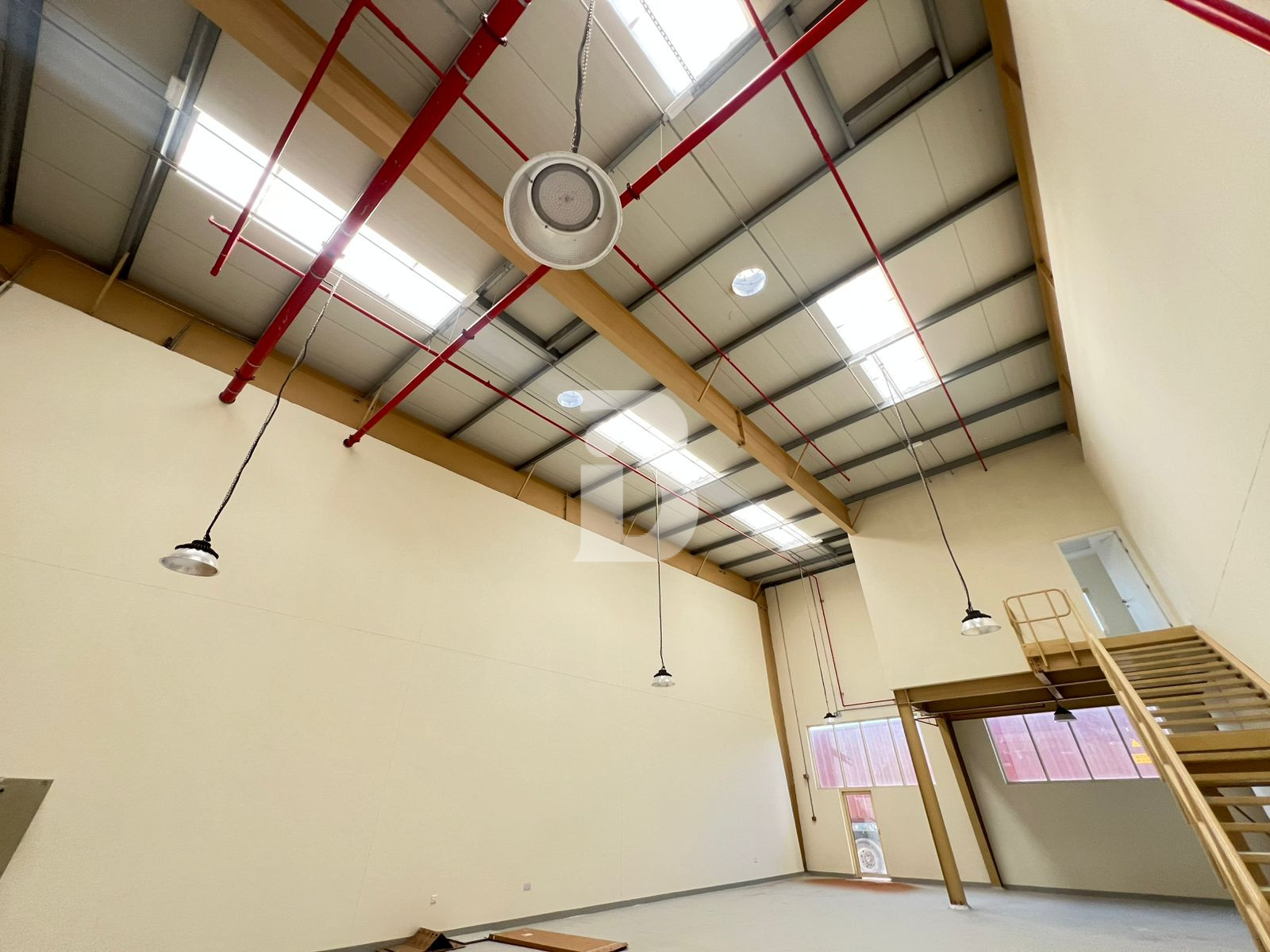 100 kW 4842 Sqft brand new warehouse in Jebel Ali