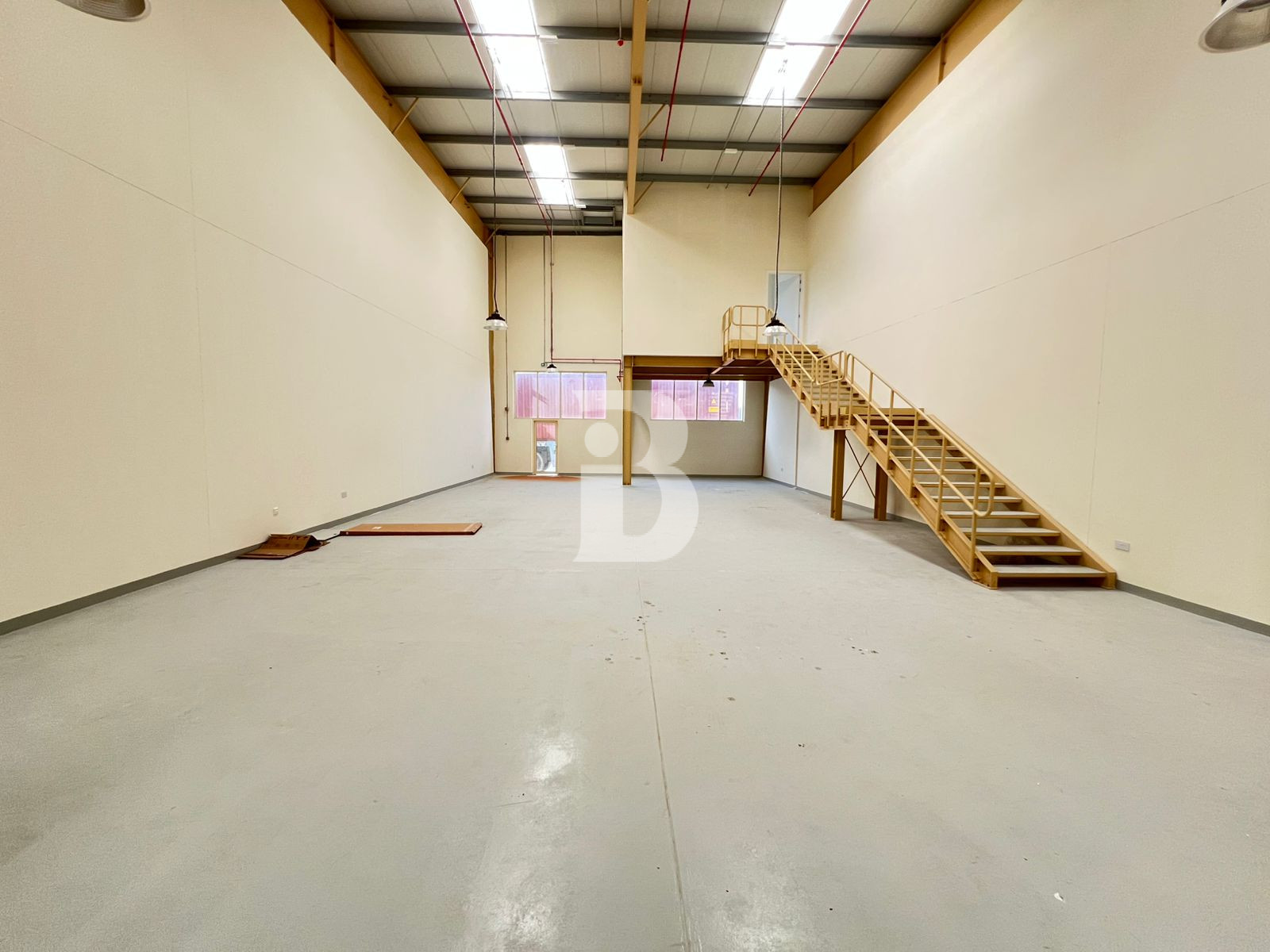 100 kW 4842 Sqft Brand new warehouse with office in Jebel Ali 1