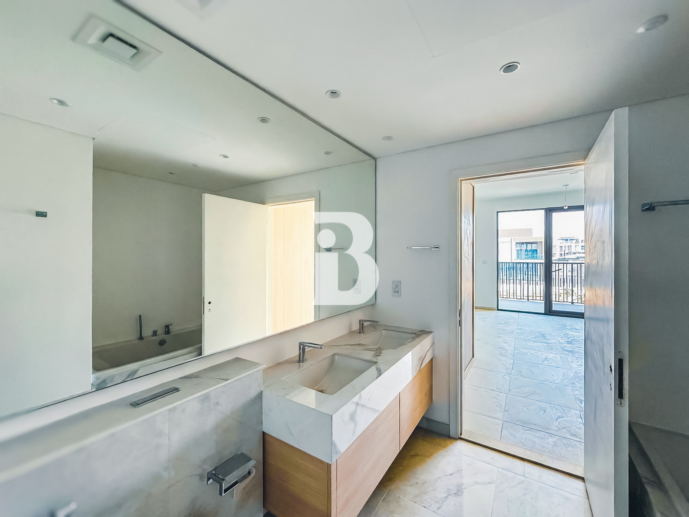 Single Row  | Near amenities | Vastu