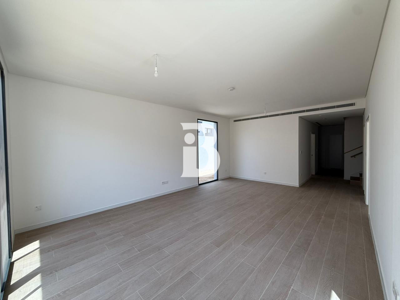 Single Row | Near amenities | Vastu