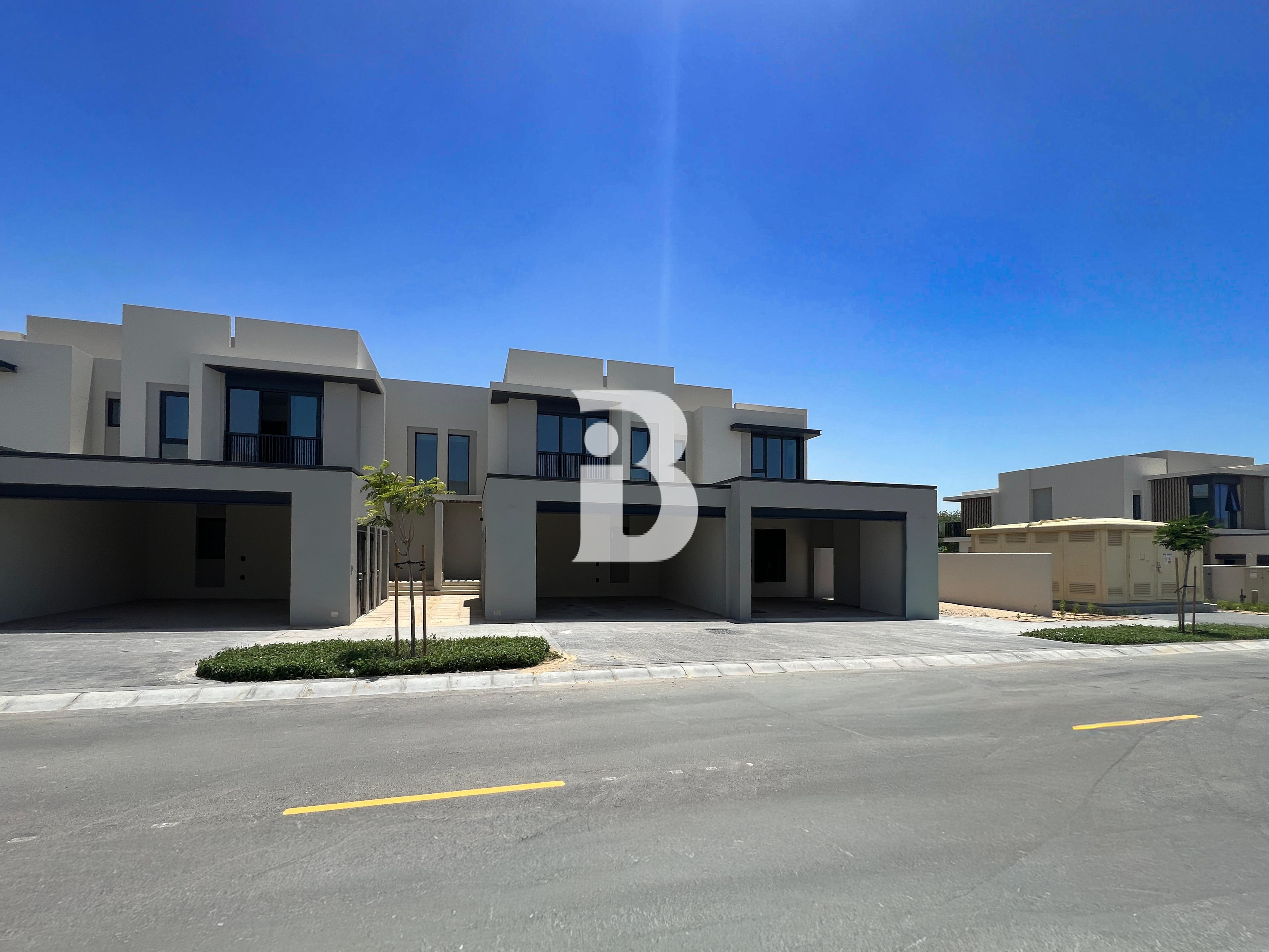Single Row  | Near amenities | Vastu