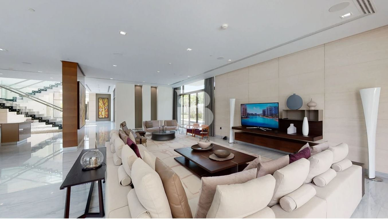 Serious Seller | Genuine Resale 5BR West 1