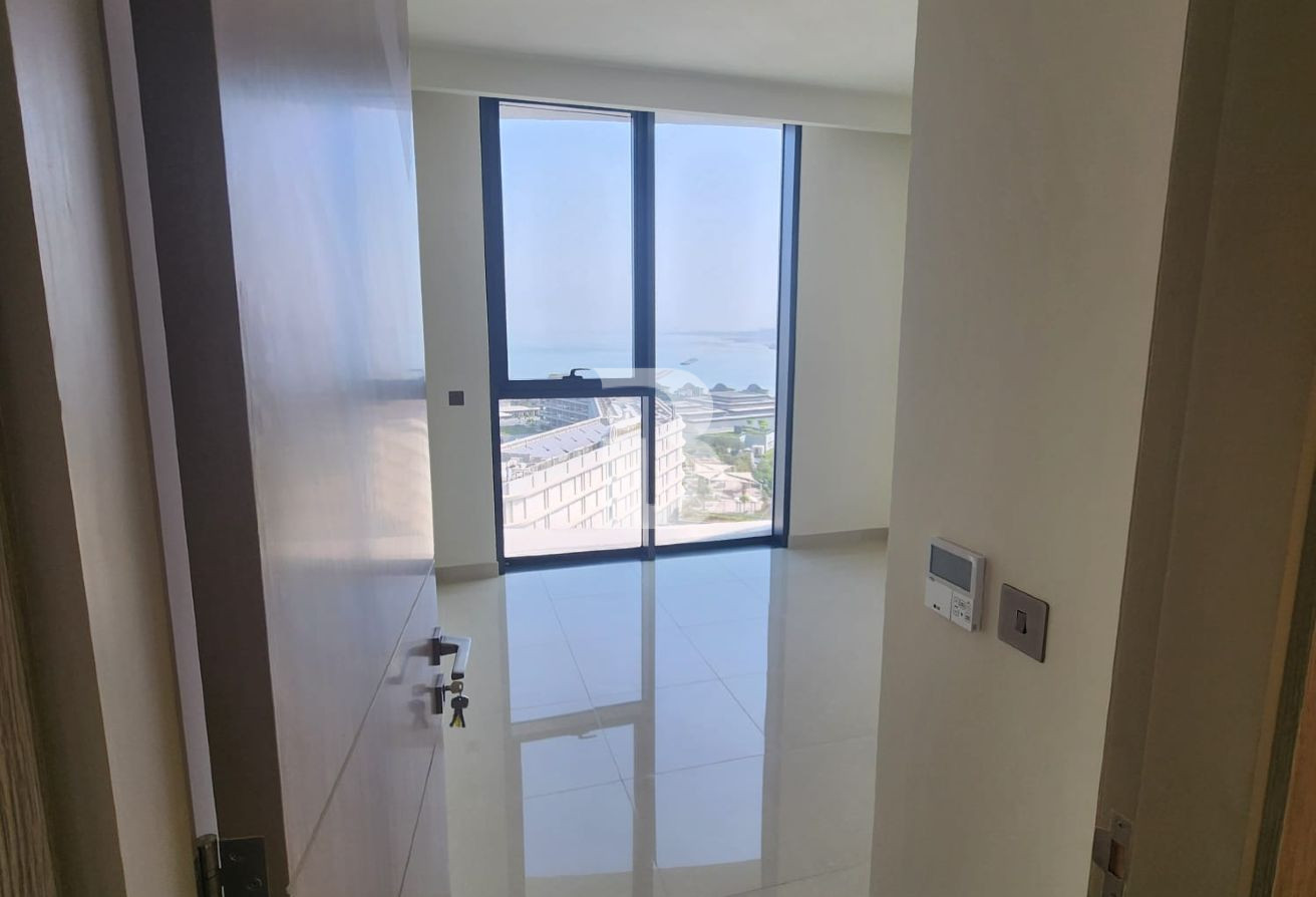 Stunning 1Br | High Floor | Sea View | Brand New