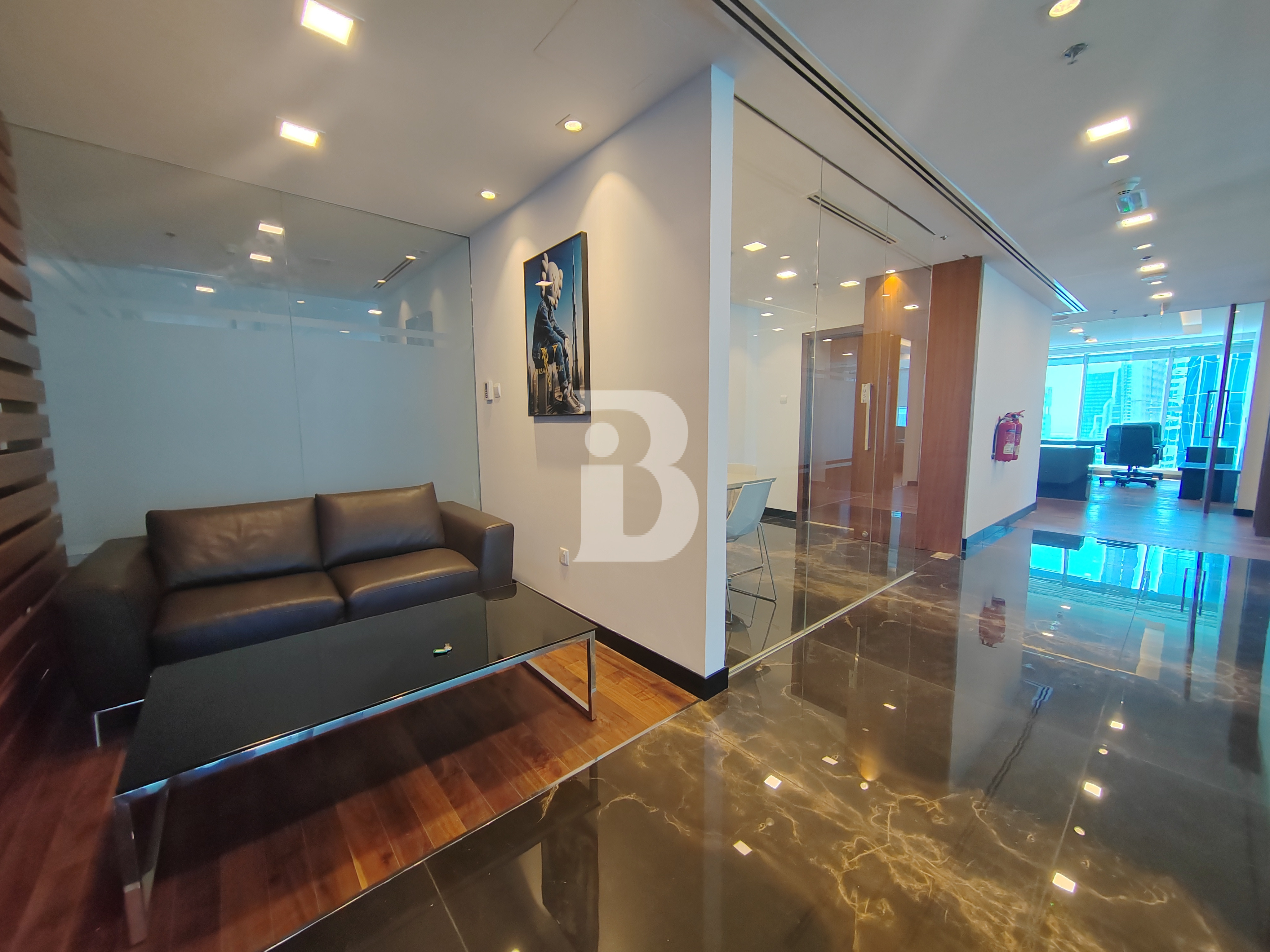 Vacant | Upgraded Brand New Furnished