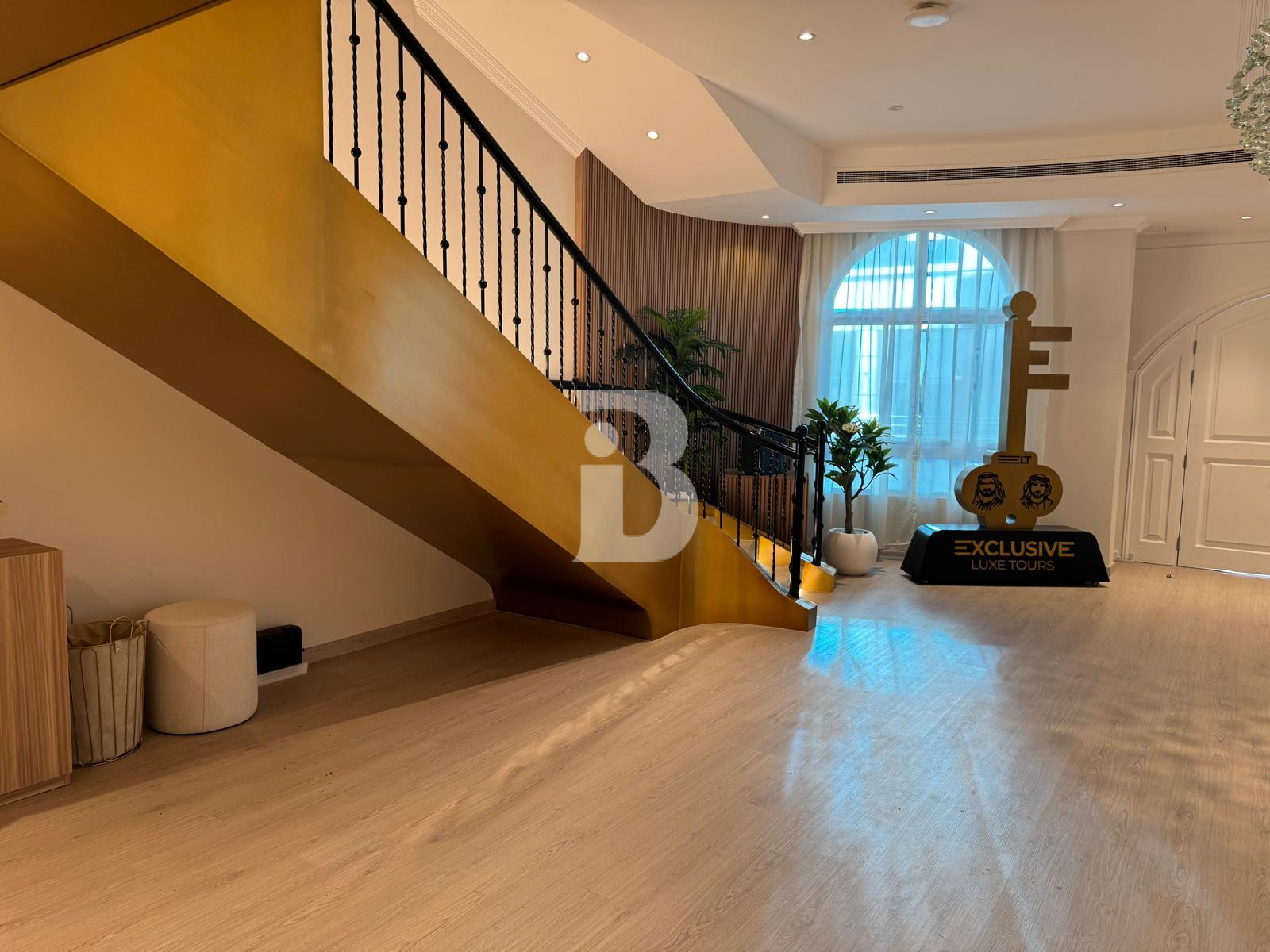 FULLY-FURNISHED COMMERCIAL VILLA | AL QUOZ | GRADE A