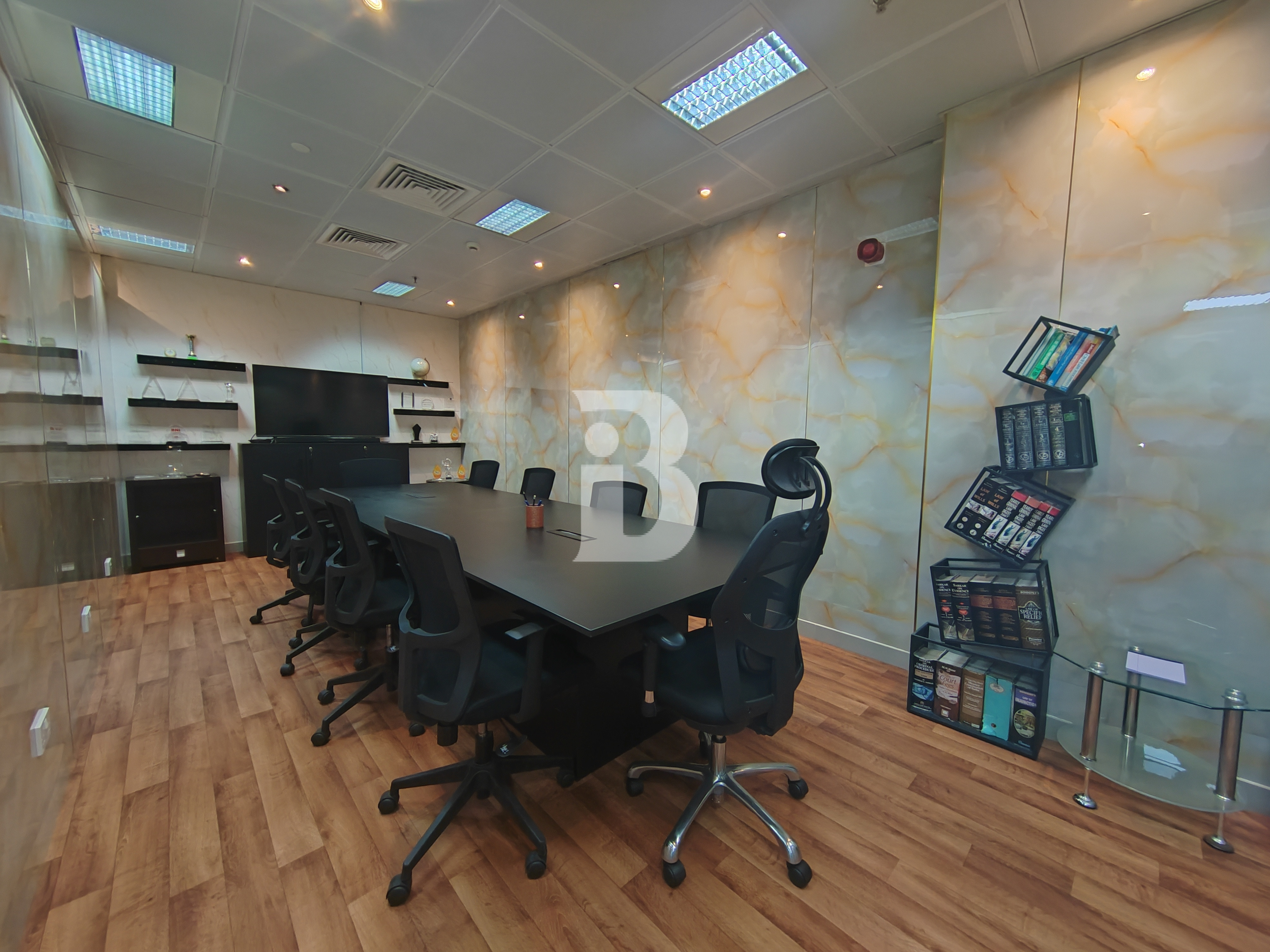 Bills included | Next to metro | Fully fitted