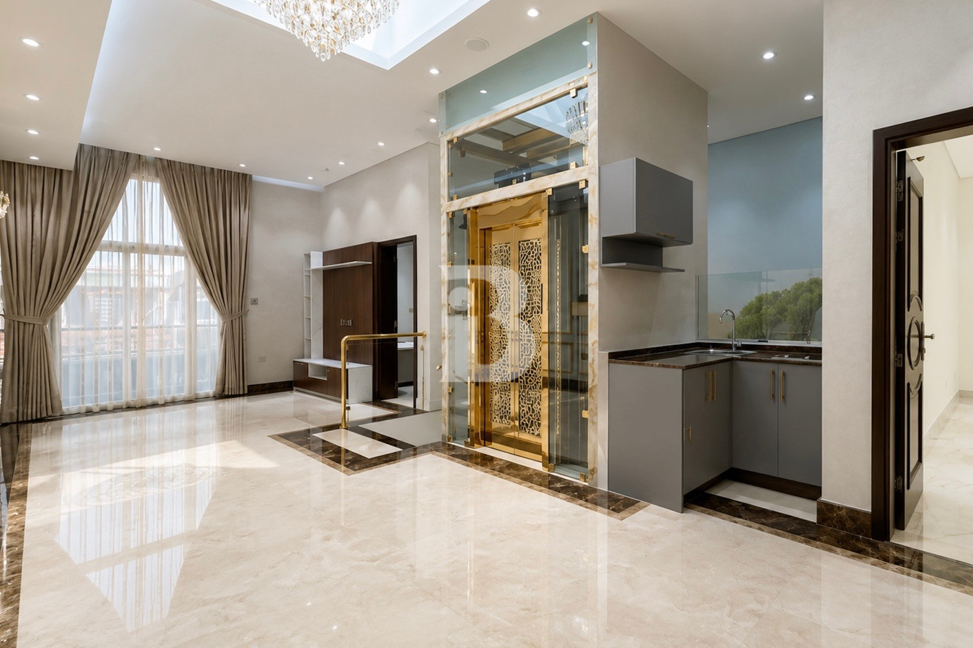ULTRA LUXURY | CORNER | SINGLE ROW | RARE