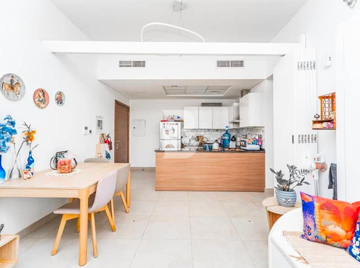 FURNISHED | SPACIOUS | GREAT DEAL | POOL VIEW