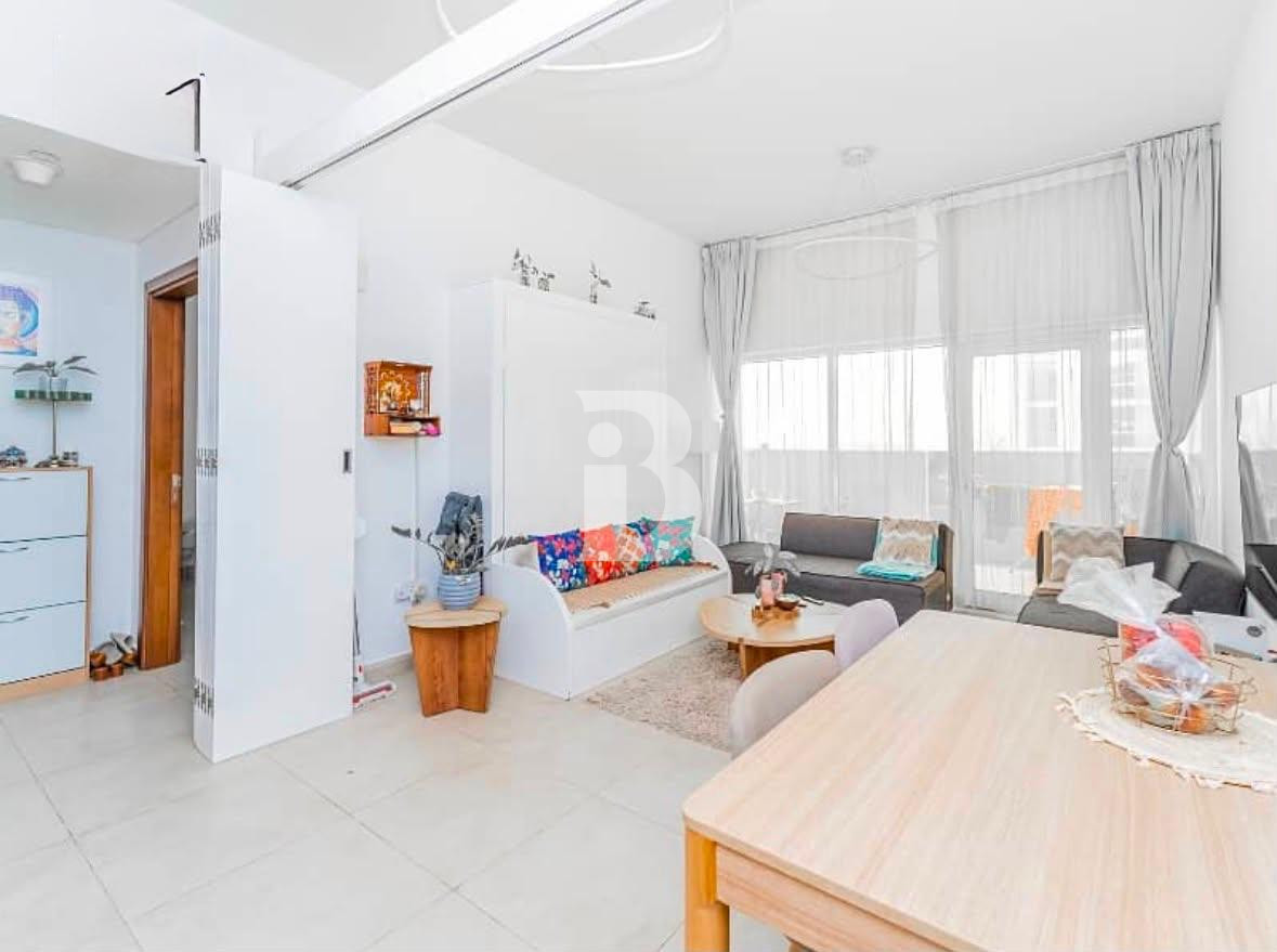 FURNISHED | SPACIOUS | GREAT DEAL | POOL VIEW