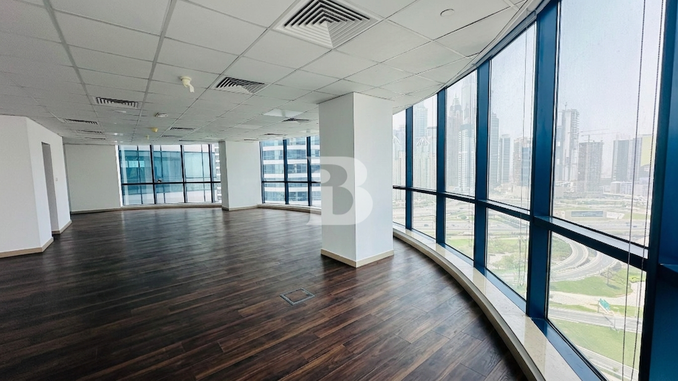 PANORAMIC VIEWS | READY FOR IMMEDIATE OCCUPANCY | NEAR METRO