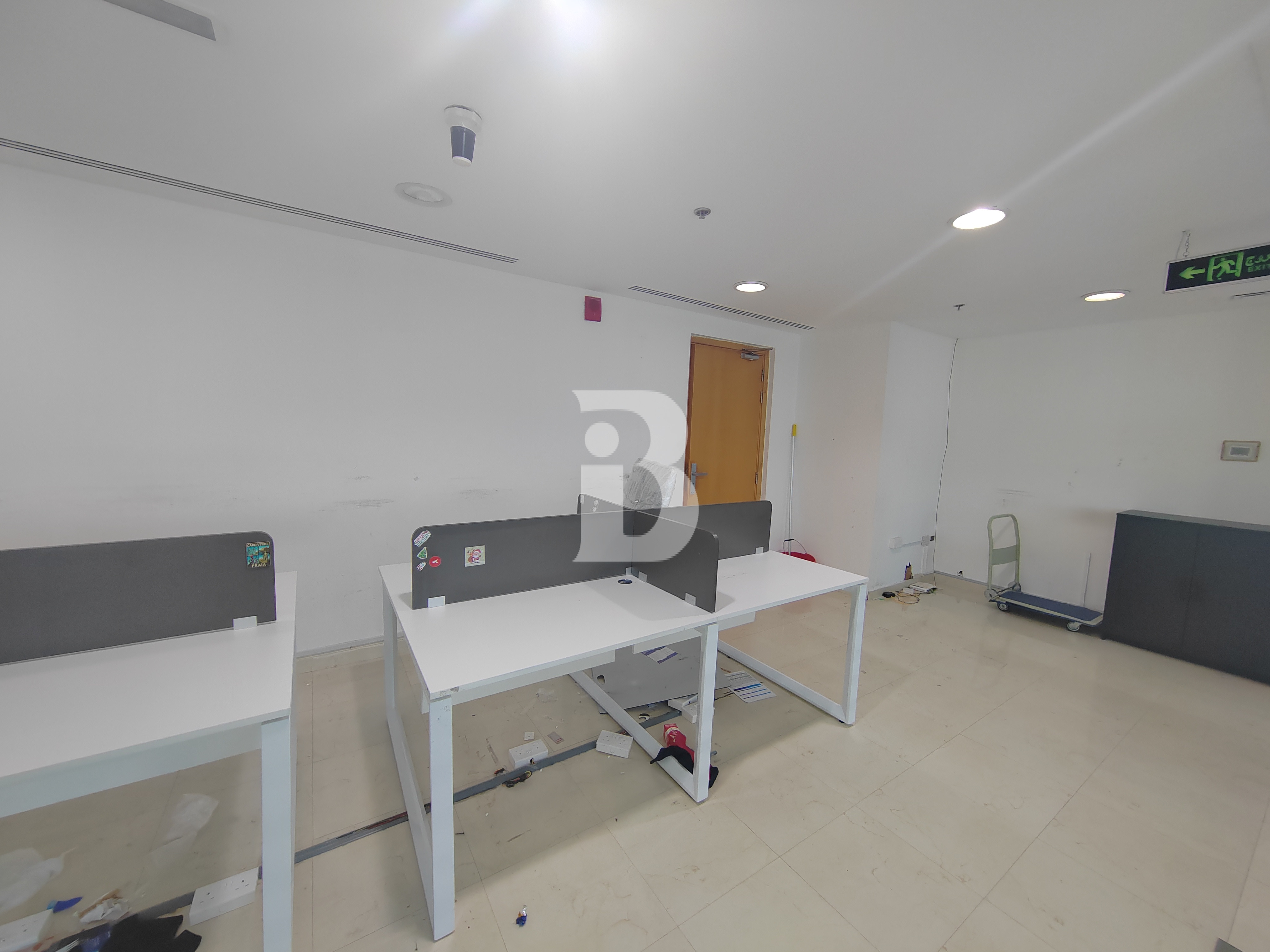 Vacant | Fitted office | Less traffic
