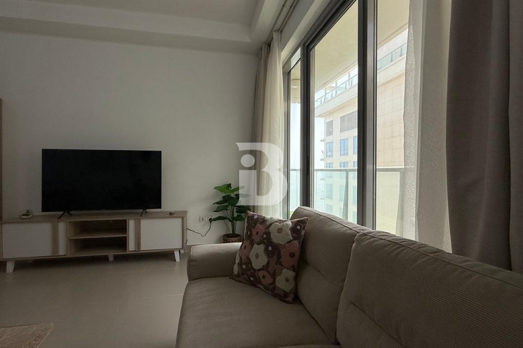 Beachfront Living | High Floor | Stunning Sea View