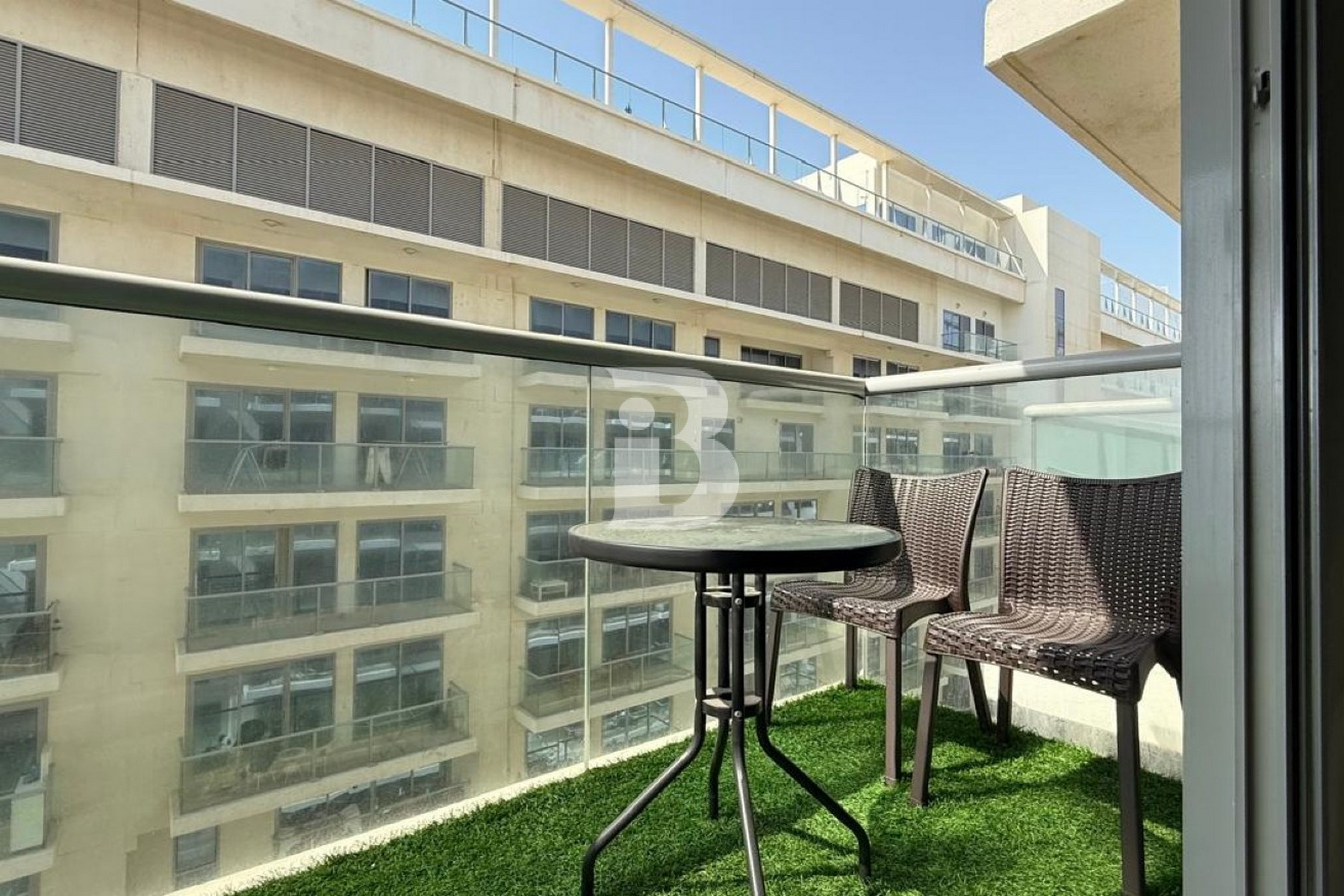 Beachfront Living | High Floor | Stunning Sea View 12