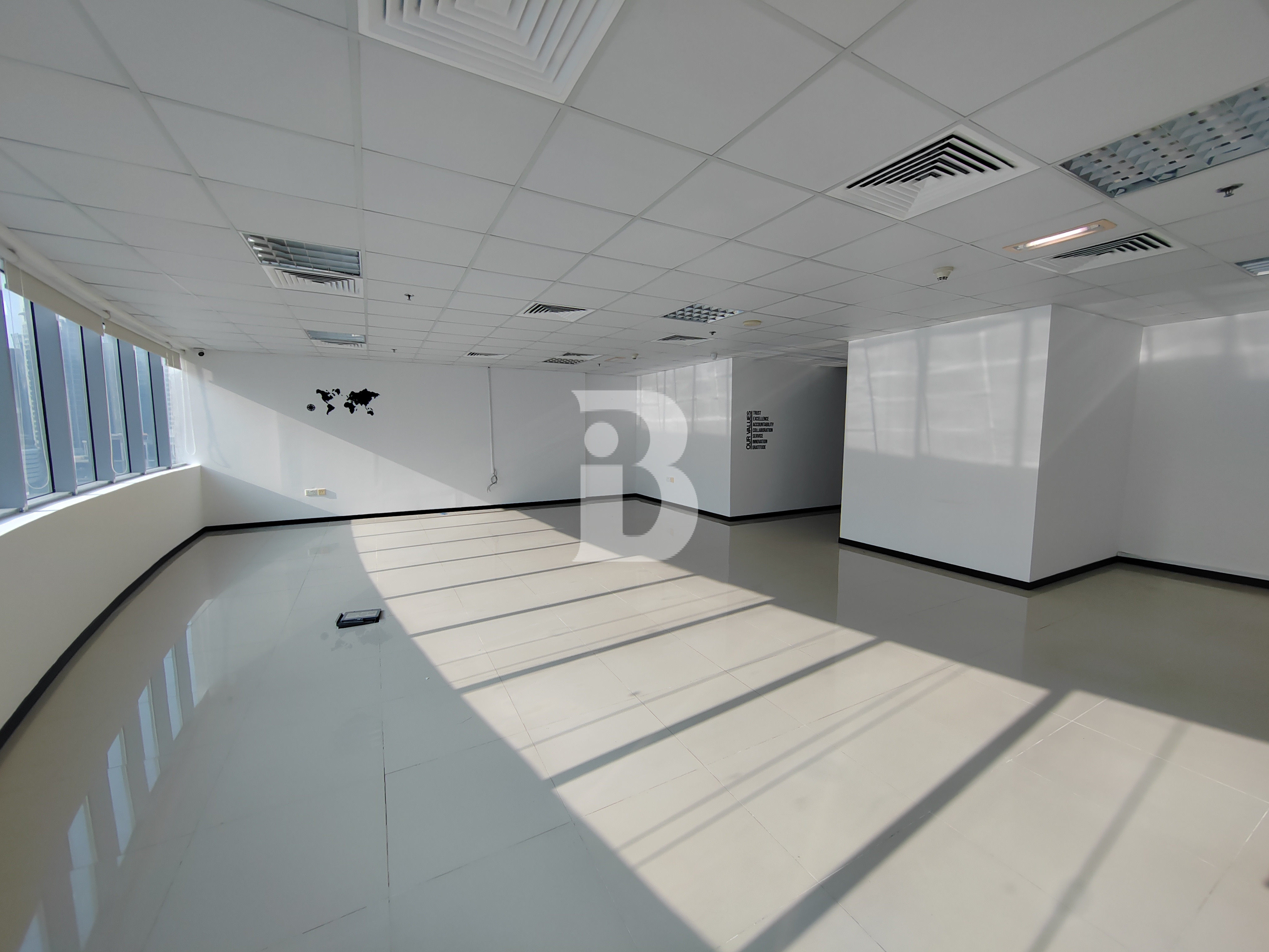 Vacant | Unfurnished | Canal views