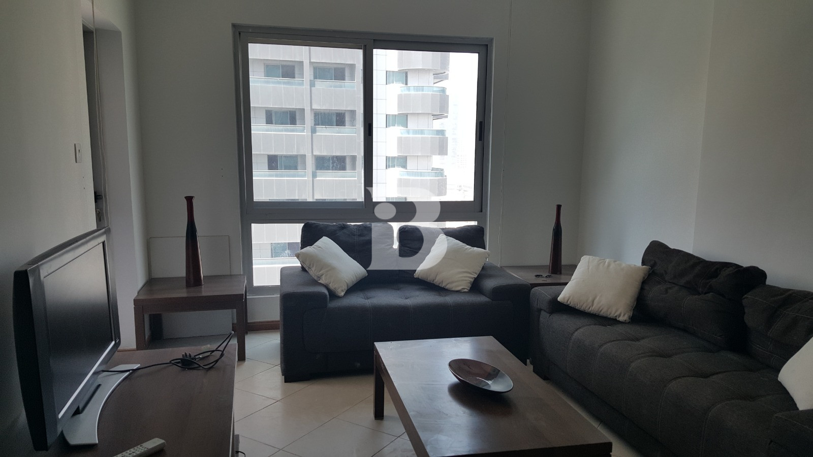 Vacant 1 Bedroom | Chiller Free Apartment