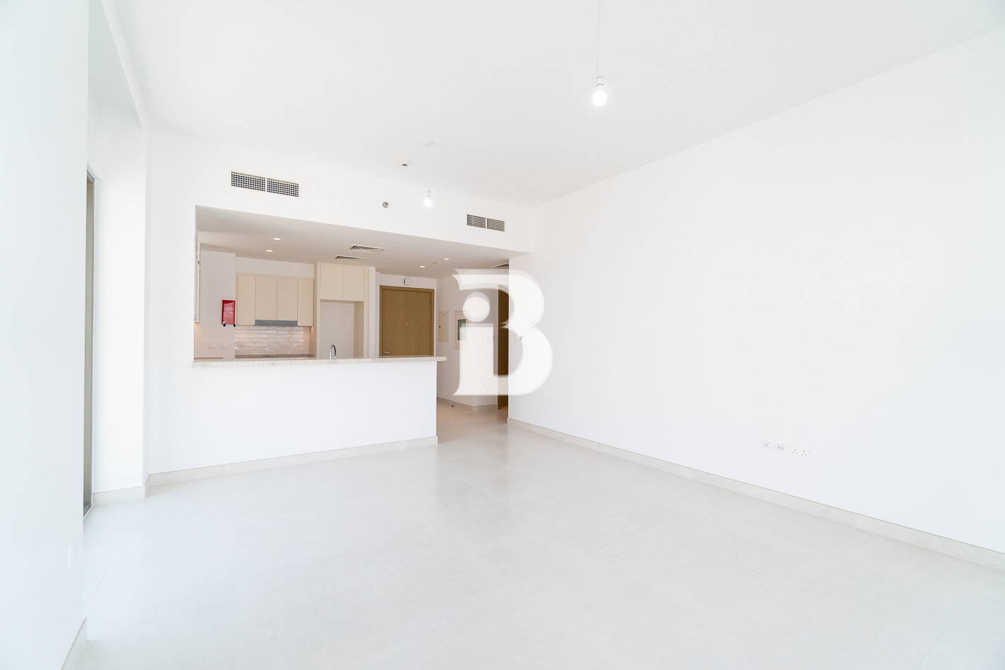 Bright Layout | Semi-Furnished | Ready to move