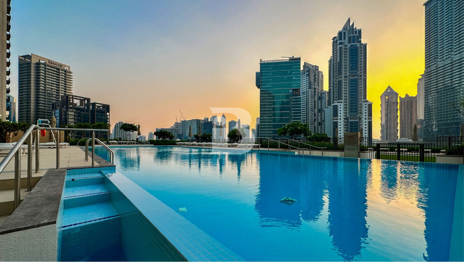 Luxury 3-Bedroom|  Burj Khalifa View | High Floor 11