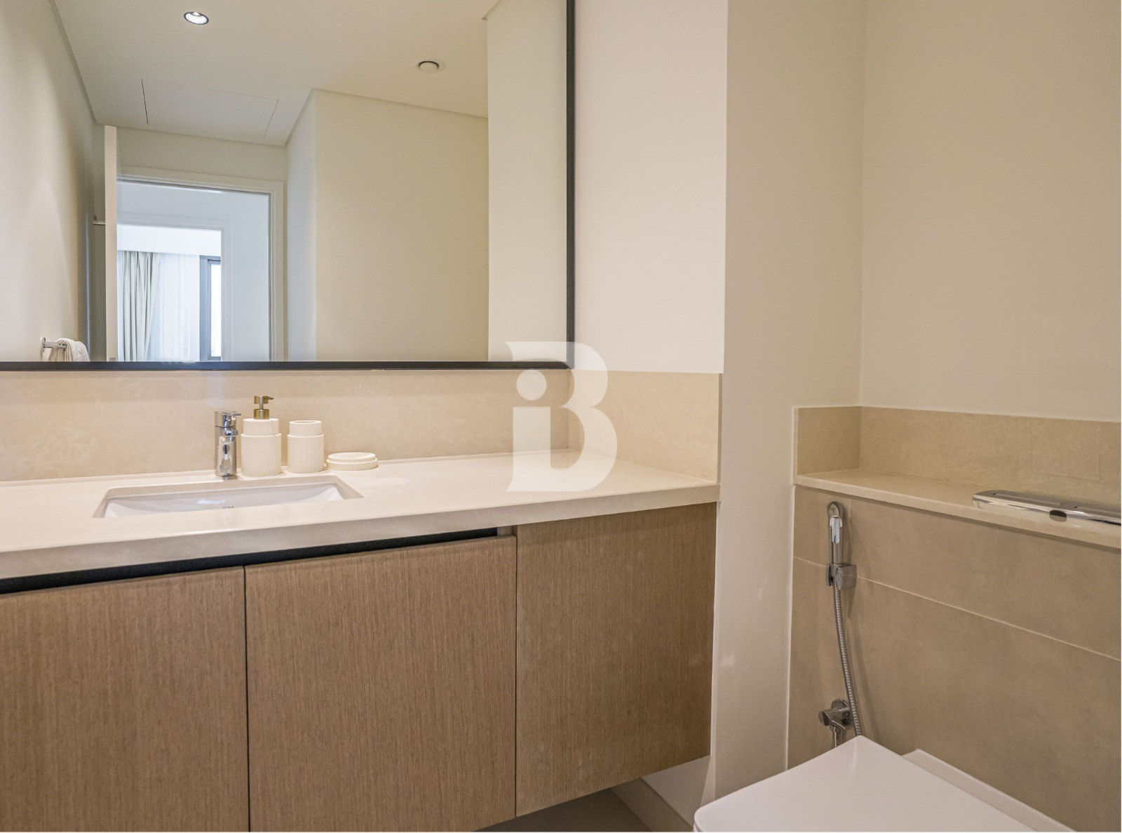 Luxury 3-Bedroom|  Burj Khalifa View | High Floor 15