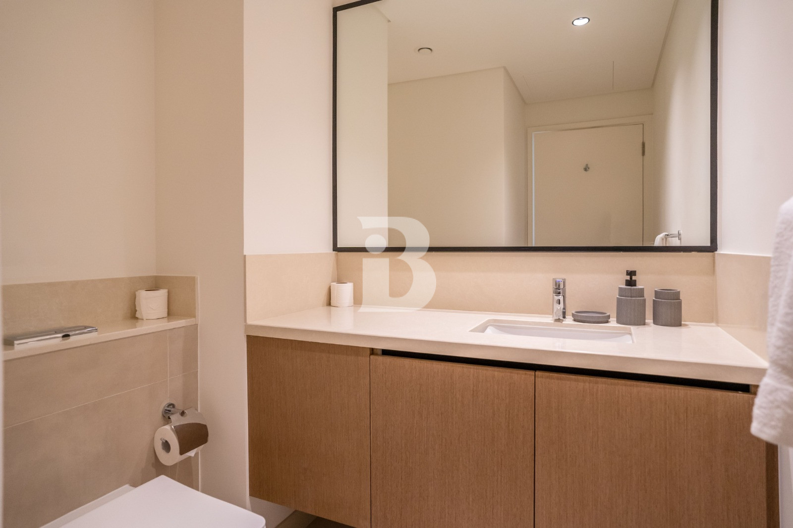 Luxury 3-Bedroom| Burj Khalifa View | High Floor