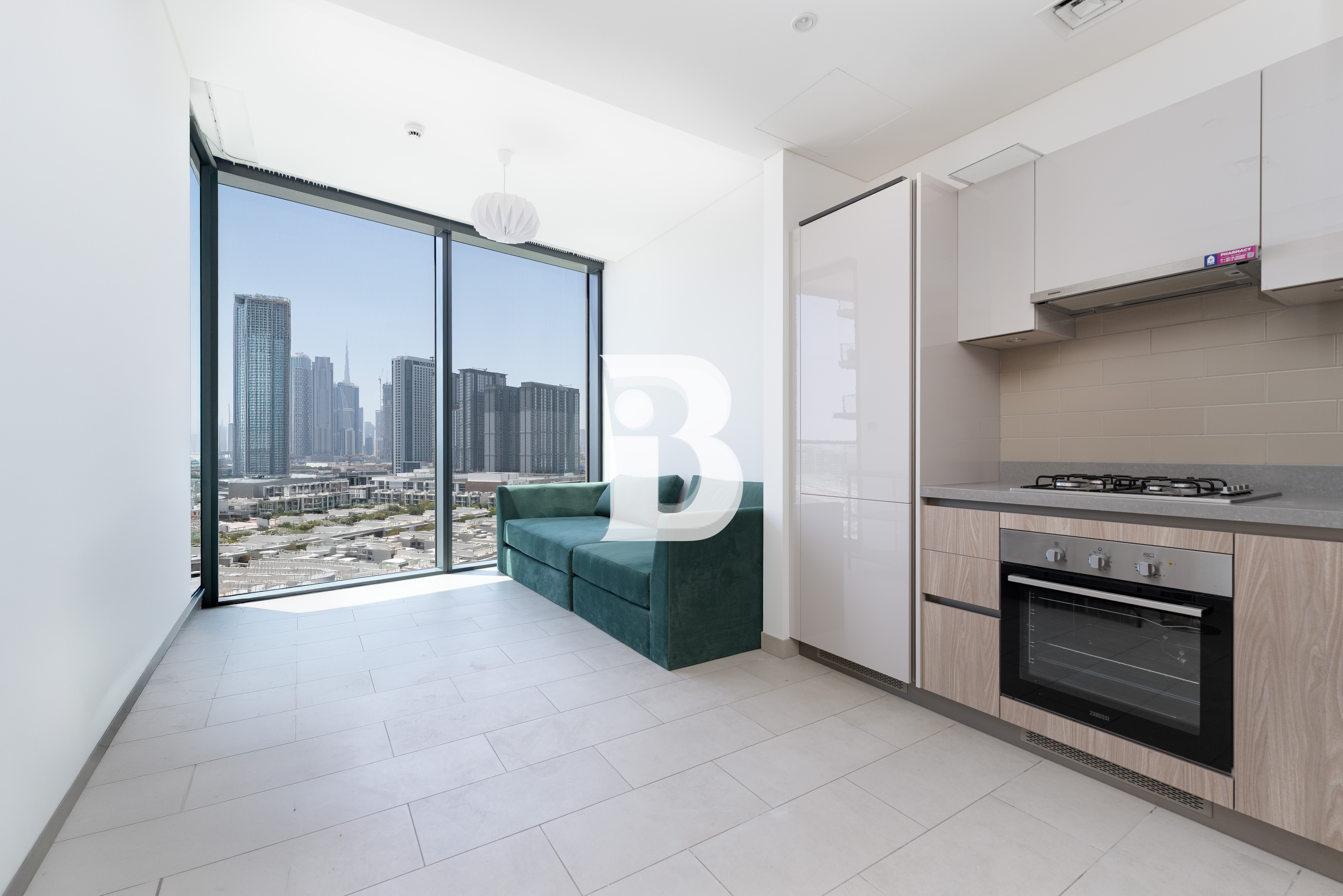 Offer Price| Semi Furnished| Dubai Skyline view 2