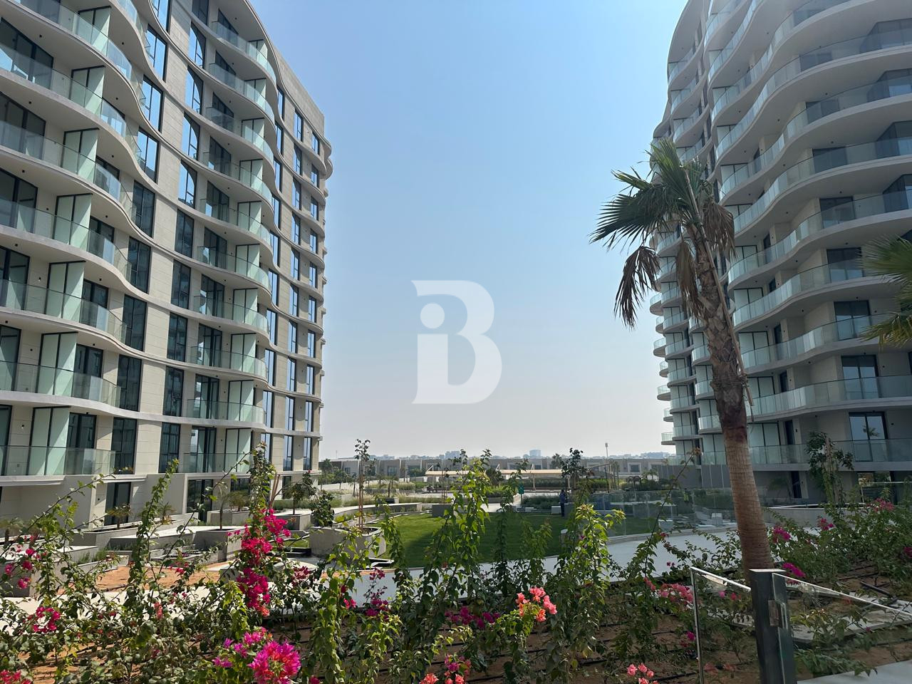 Waterfront Living | 5 stars Amenities | Brand New