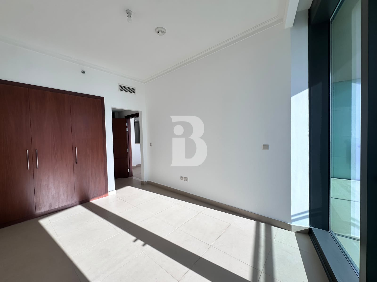 VACANT | DIRECT ACCESS TO DUBAI MALL | OPEN VIEW 11