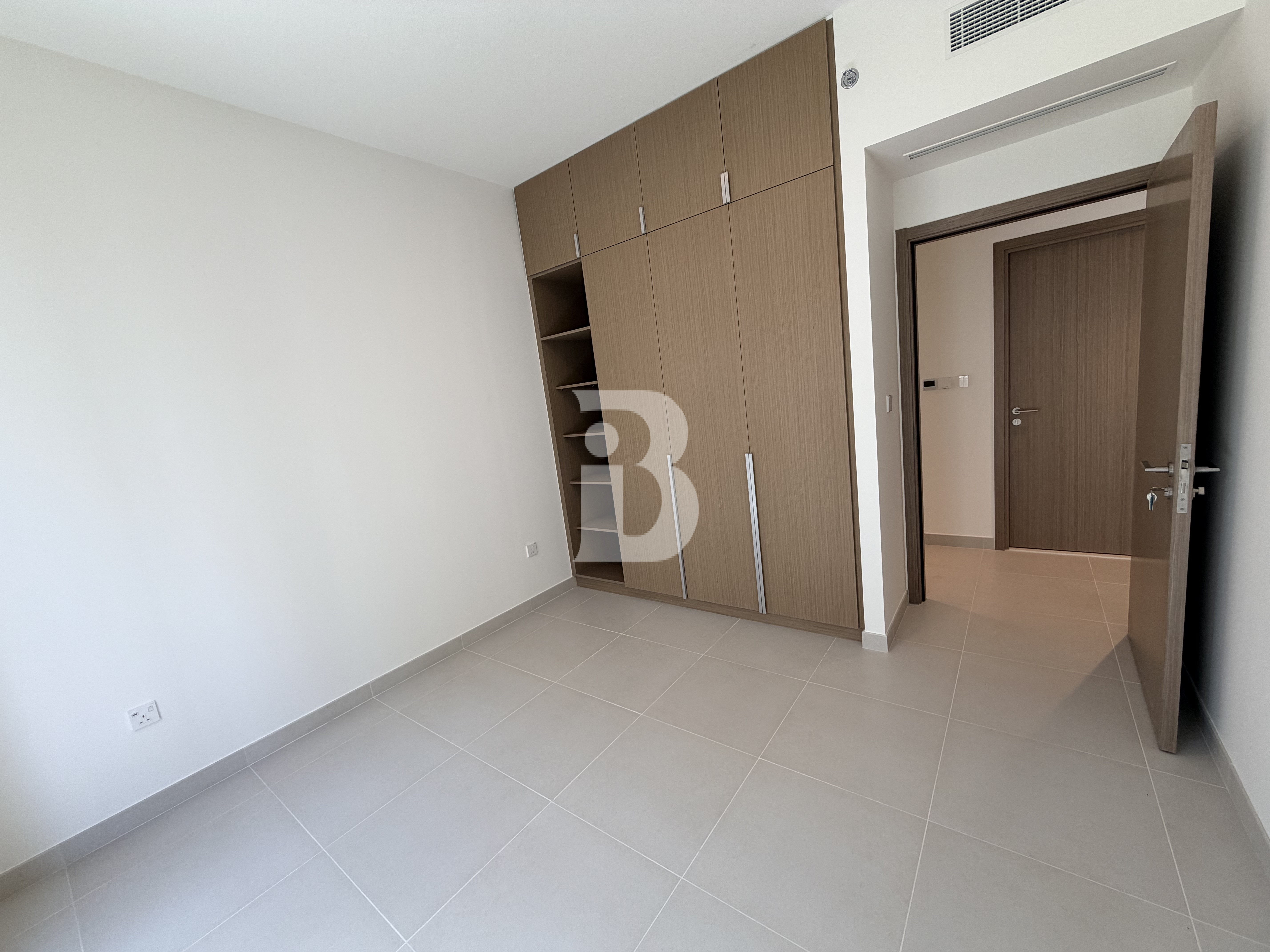 Brand New | Corner Unit | Spacious 15