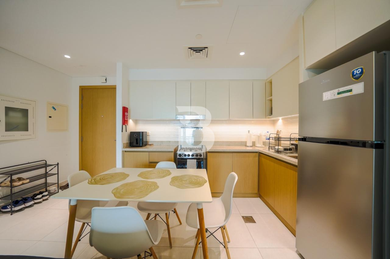 FULLY FURNISHED | LARGE LAYOUT | READY TO MOVE