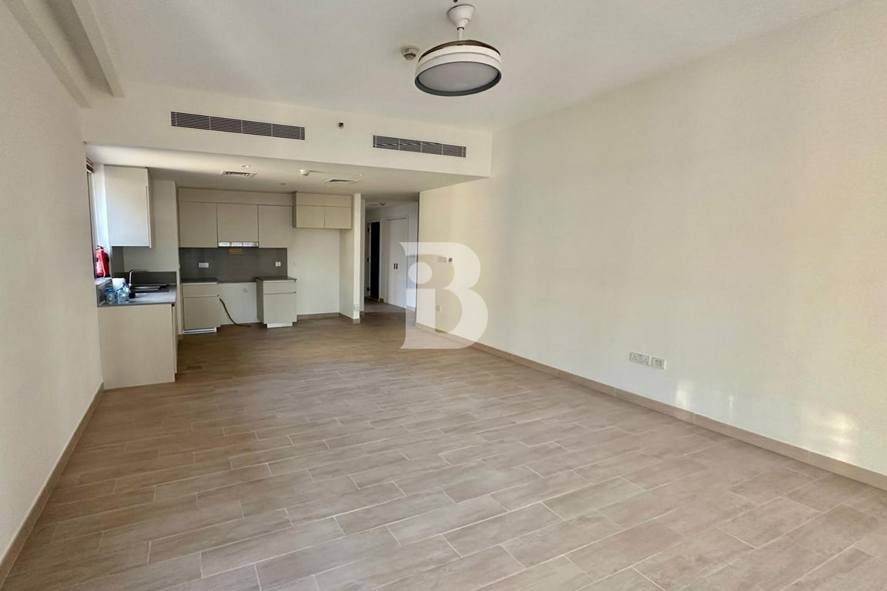Full Lagoon View | Beach Access | Vacant July