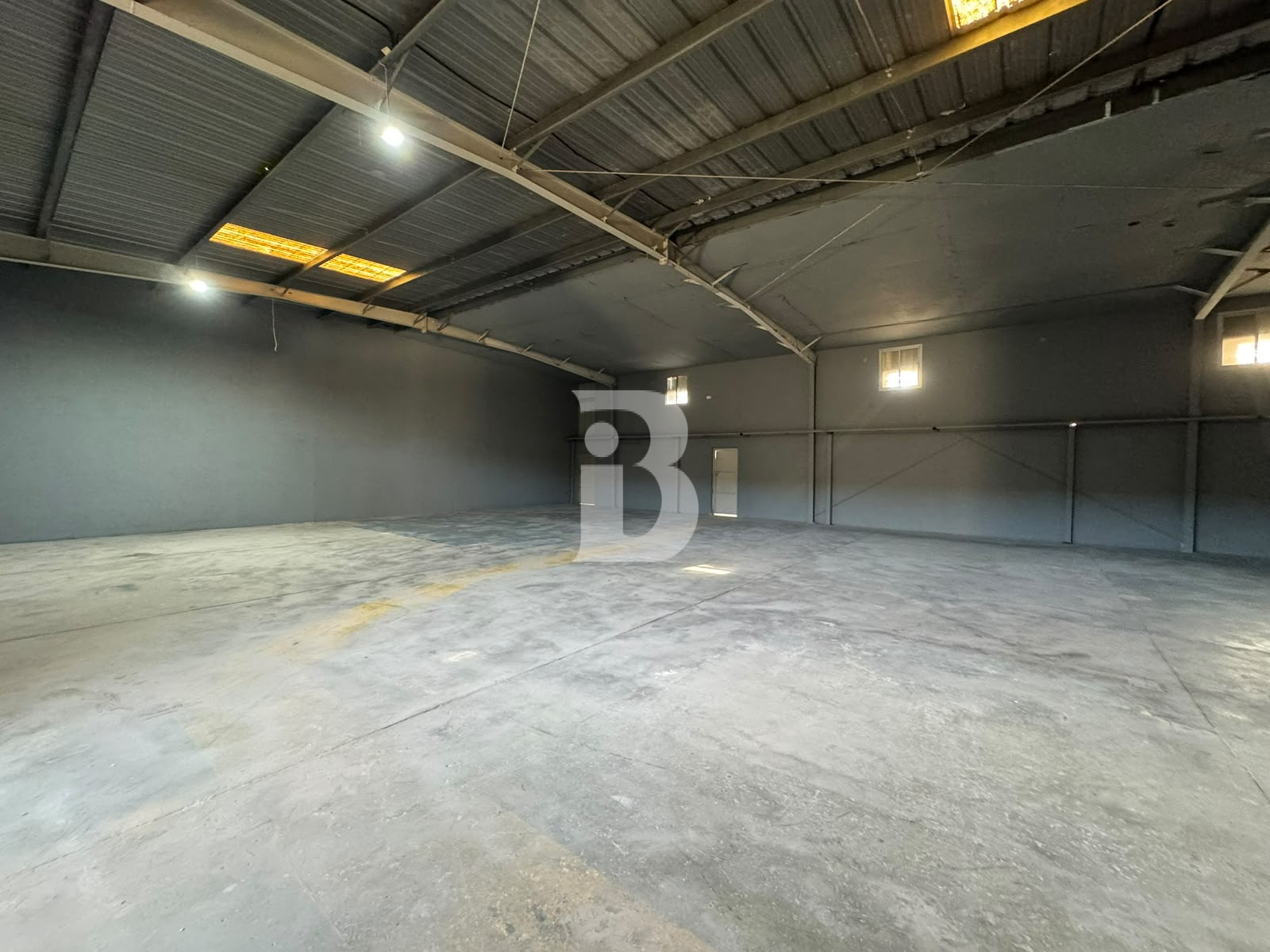 VACANT | READY TO MOVE | 300 KW 8