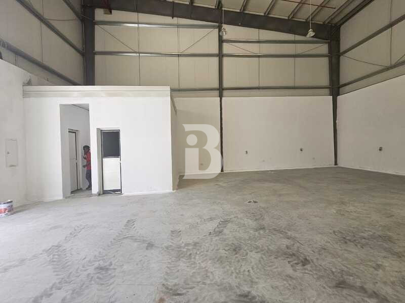 Prime Warehouse Space | 380 Sqm |Easy Truck Access 2