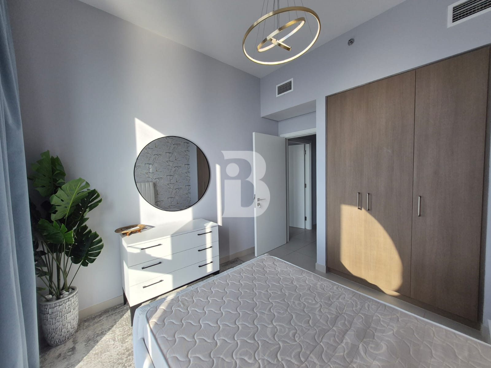 Burj Sea View | Modern Furnished | High Floor 13