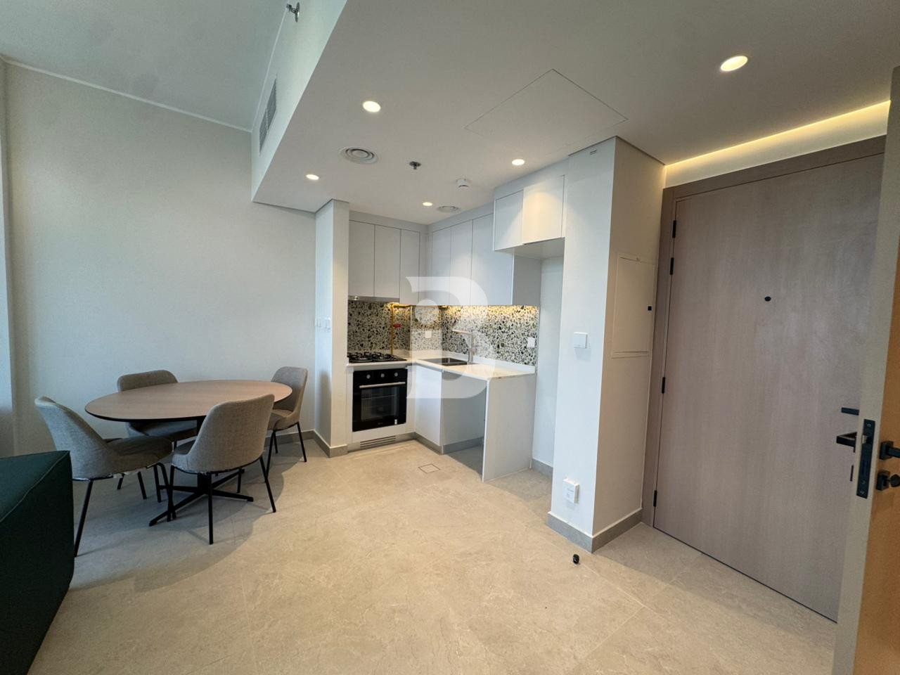 FULLY FURNISHED | GOOD ROI | READY TO MOVE 2